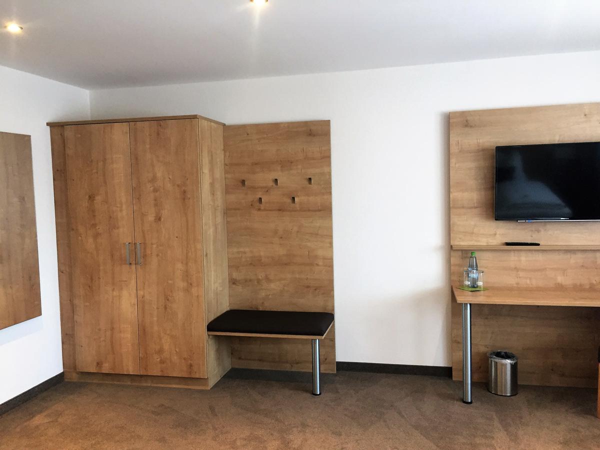 - Kretschmannshof * Oberasbach